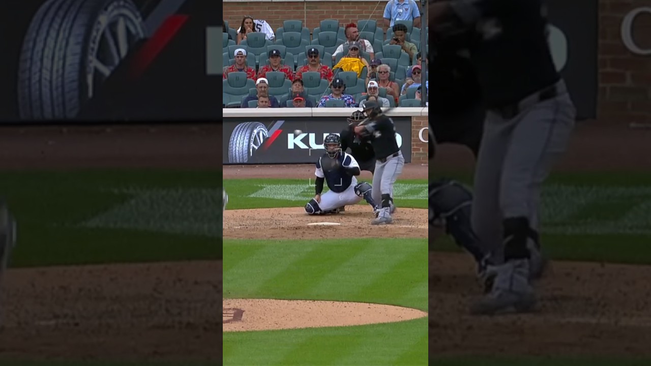 Vargy with a Sunday stroll around the bases 😮‍💨 #MiguelVargas #homerun #highlights