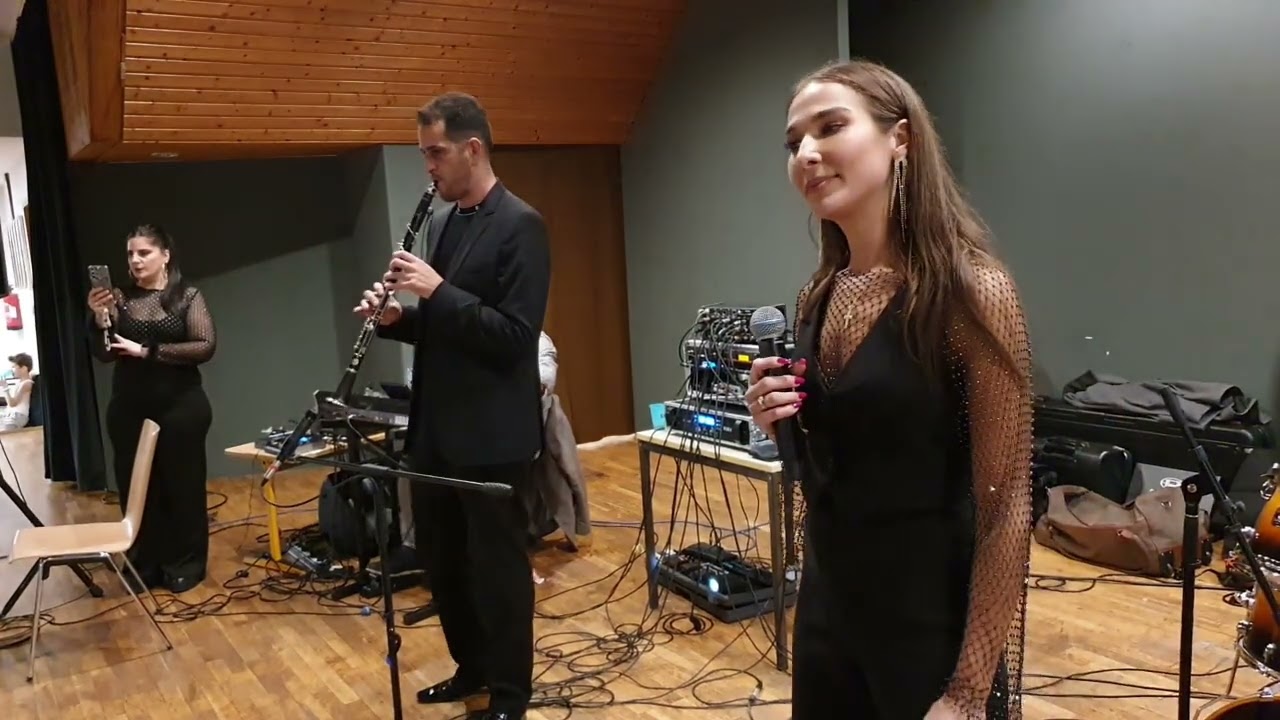 ΚΩΝΣΤΑΝΤΊΝΑ ΤΟΎΝΗ - ΤΡΎΦΩΝΑΣ ΑΝΑΣΤΑΣΊΟΥ LIVE  DÜSSELDORF 04 - 11 - 23