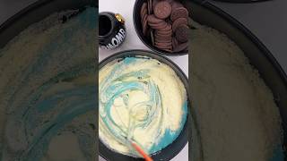An immersive process of making "strawberry-only snowflake crisps" using sugar-free marshmallows