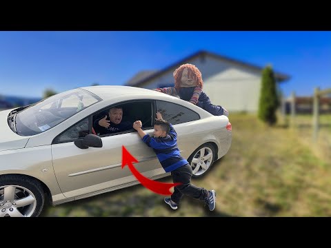 CHUCKY HIPNOTIZA A MI HIJO PARA QUE ME ATAQUE *recupero mi coche*