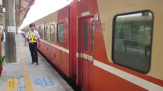 562次莒光號新營站開車(E217)