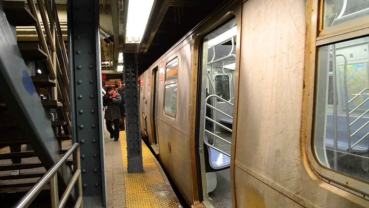 Whitehall R Train Forest Hills Bound Train Of R160As & R160Bs On The R @ Whitehall Street ...