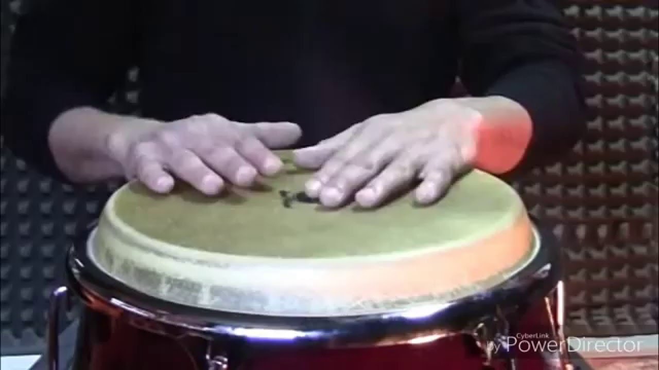 Ejercicios y redobles en Conga.Muy importante para desarrollar las manos.