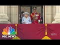 Queen Elizabeth Sits Out Of Horse Racing Event