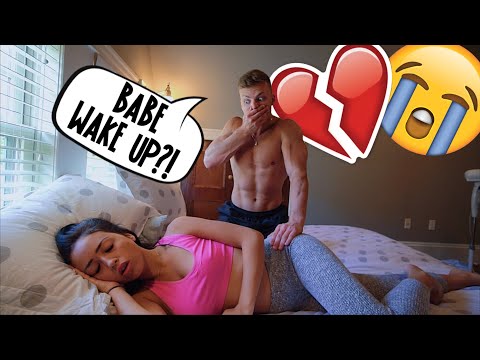 not-waking-up-prank-on-boyfriend!!-*cute-reaction*