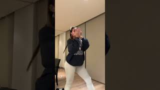 @ximenaaasaenzzz #bigbank #butt #fakebody #dance #dancecraze #viral