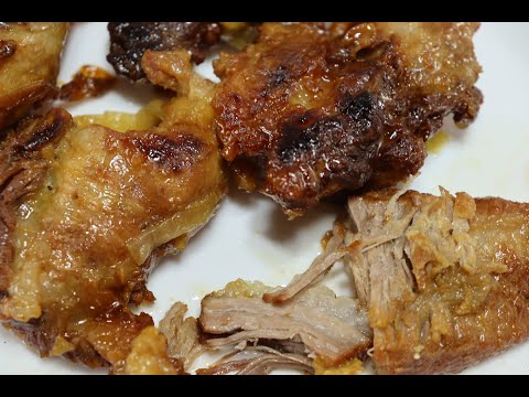 Vídeo: Receita: Pot Roast Pork Em RussianFood.com