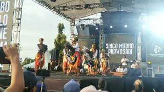 Download Lagu Jaran Kepang Putra - Singo Mudho Purwosari Live Stadion Kebondalem Kendal × Brewog Audio \u0026 Aeromax MP3 Download Lagu Jaran Kepang Putra - Singo Mudho Purwosari Live Stadion Kebondalem Kendal × Brewog Audio \u0026 Aeromax MP3