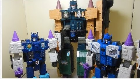Transformers G1 VS Generations: Overlord