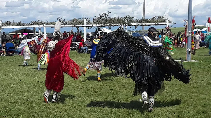 Teen girls fancy @ Fort Randall Casino Powwow 2018