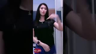 Hot rocking sexy girl, Shake Hot | Goyang Hot, Goyang TikTok #Shorts Pemersatu Bangsa part #19