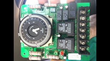 How to Diagnose a Defective Freezer Defrost time clock.