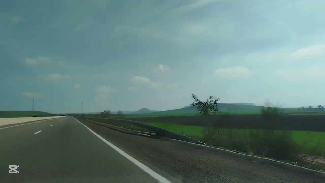 ربع ساعة من طبيعة طريق ما بين سطات و خريبكة ما شاء الله تبارك الله 