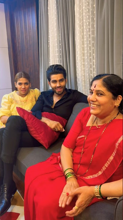 Shadi ki baat ho rahi hai 🫠 #youtubeshorts