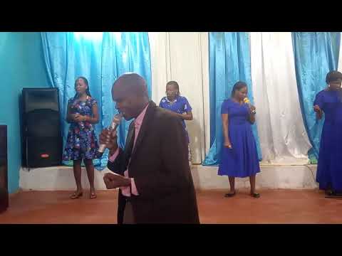 Omwoyo wa Mukama namala aka waberawo enjawulo #ugandangospelmusic #HolySpirit #Worship   YouTube