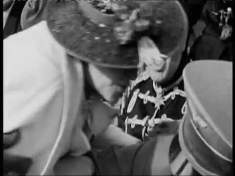 American woman kissed hitler - 15 aug 1936 - Berlin