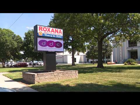 Roxana teachers, school district reach a tentative deal