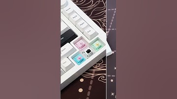 Classic never fades 🖤🤍 MonsGeek M1 V5 Black-on-White, built with hot-swap flexibility.