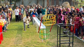 আজব খেলার নতুন চমক দেখতে ভিড় জমালো গ্রামের ছোট বড় সবাই। উপহার জিতে আনন্দে মাতলো প্রতিযোগিরা