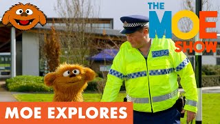 Moe Explores  Road Safety | Staying safe on the footpath/sidewalk | Crossing the road #RoadSafety