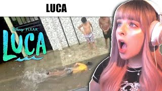 REACTING to the BEST RANDOM MEMES #352