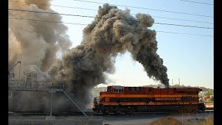 Crazy Cold Start Diesel Locomotive Engines and Sound 3