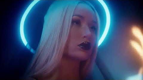 Iggy Azalea - Savior ft. Quavo