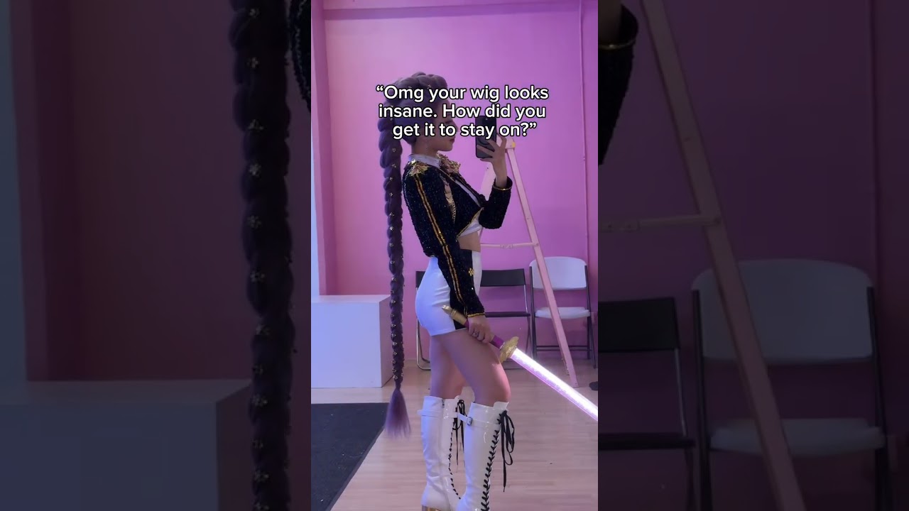 How does your wig stay on?