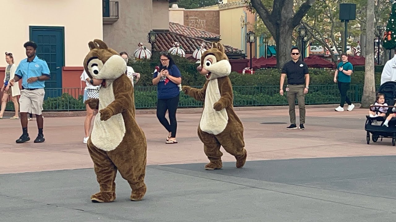 Chip And Dale Dance With Street Band