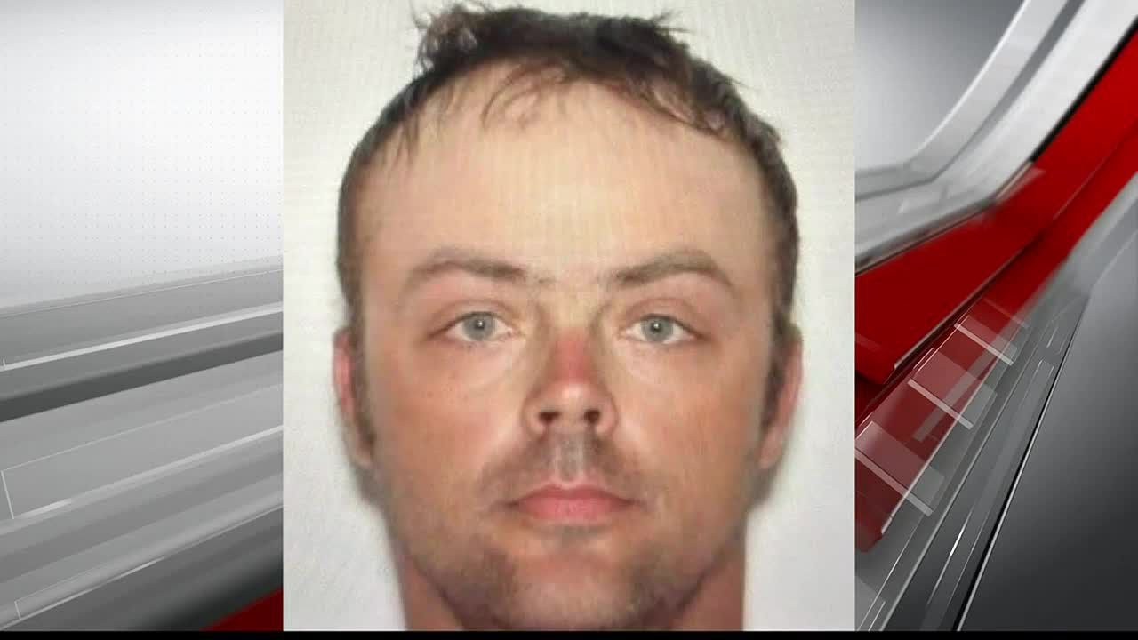 Suspect accused of shooting officer - YouTube