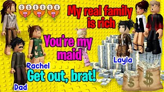 👨‍👩‍👧‍👧 TEXT TO SPEECH 🤦🏻 Poor Family Takes Advantage Of The Girl They Adopted 🏡 Roblox Story
