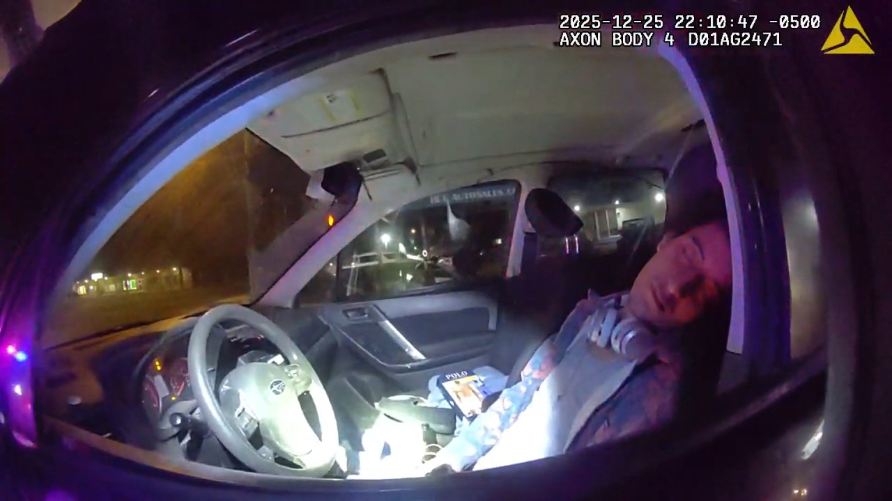 Venezuelan Fell Asleep Driving Drunk, Sarasota Police let Him Go! But ICE Came Back For An Arrest?