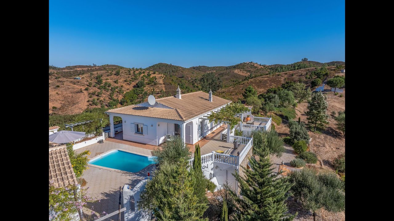 A Hidden Gem in the Algarve – Timeless Serenity Meets Modern Comfort