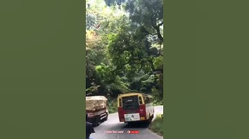 ഇജ്ജാതി Overtaking KSRTC VS PRIVATE BUS