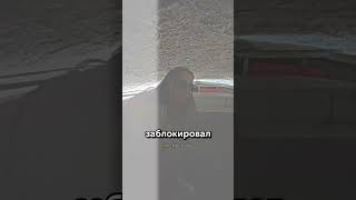 Лодка застряла в туннеле! Но капитан гений (@mikaelasays)
