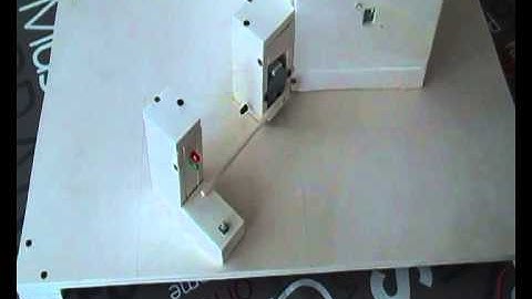 modello di un parcheggio con microcontrollore - overview