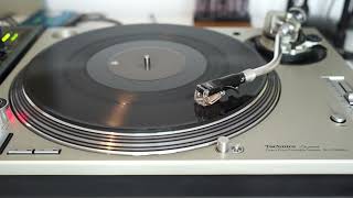 Jeff Mills  - The Storyteller (Extension EP - AXIS Records) , played on Technics EPC 101 C cartridge