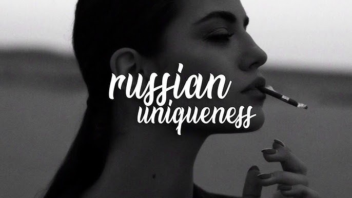 Былғары көйлек киген қыздар