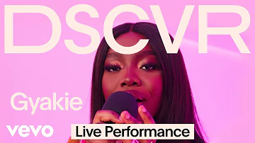 Gyakie - Far Away (Live) | Vevo DSCVR