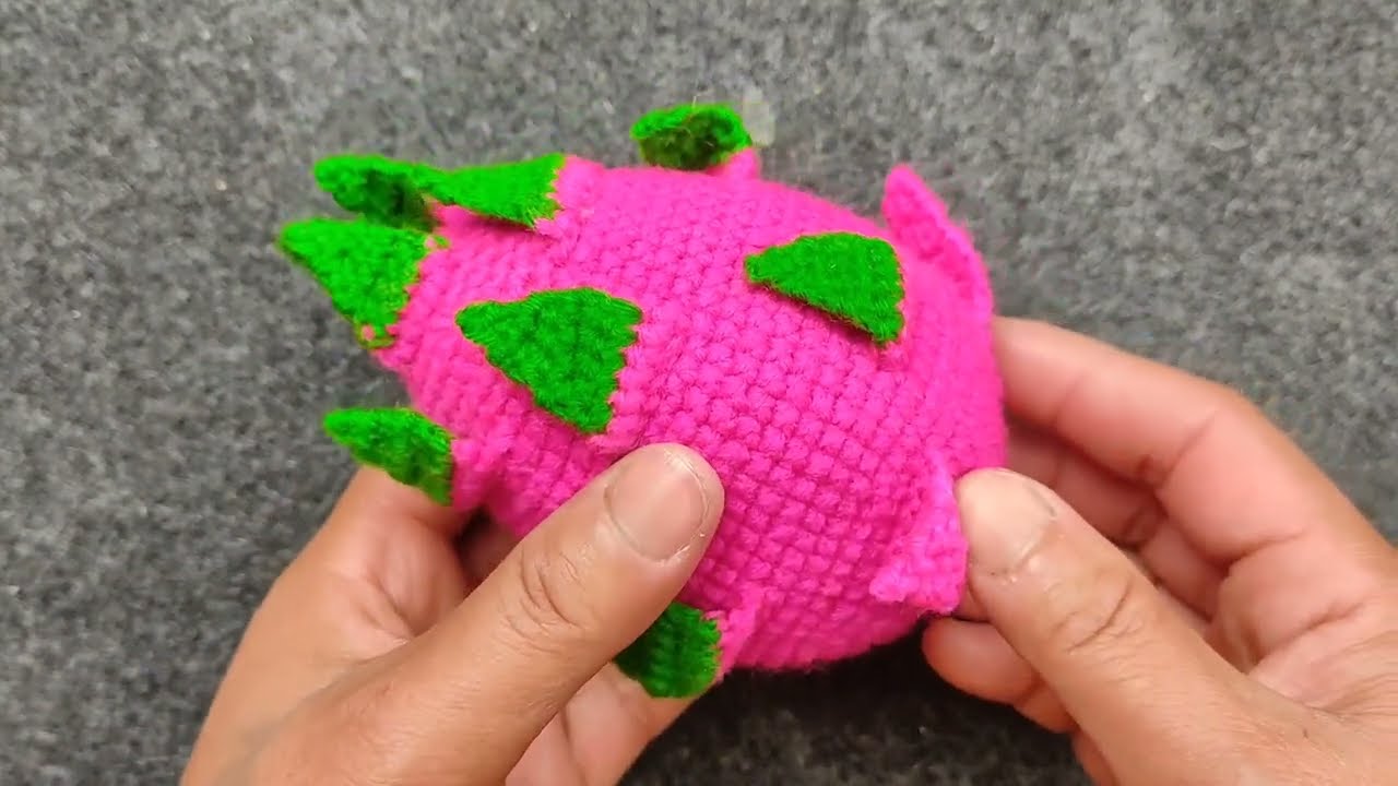 Easy Dragon Fruit Crochet DIY