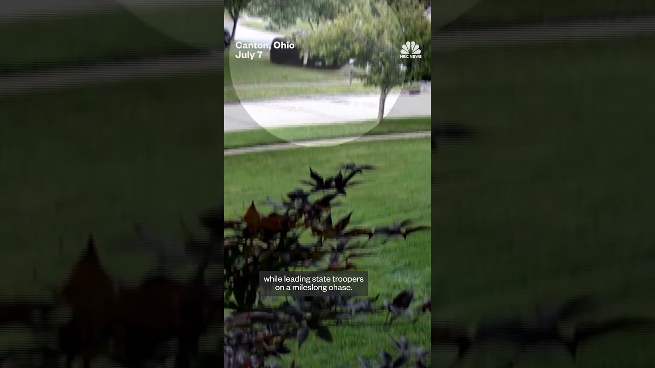 Police chase through Ohio golf course ends in crash