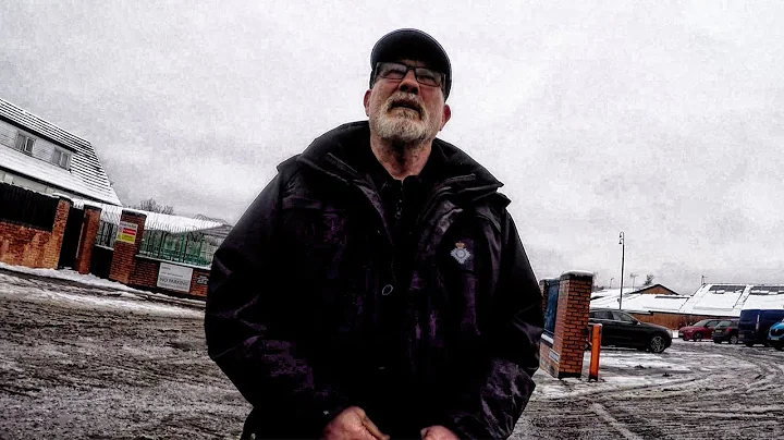 WHY ARE YOU FILMING THE PRISON? I'LL JUST PHONE THE POLICE - HMP Birmingham