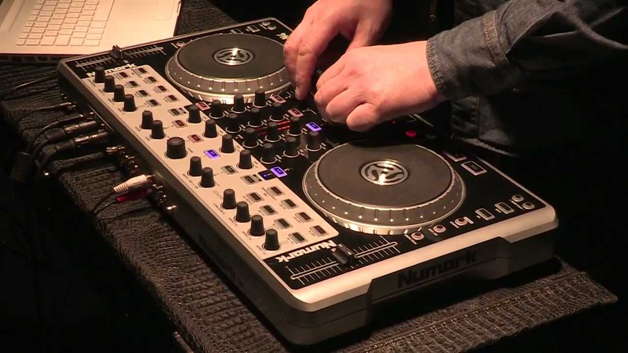 La Boite Noire du Musicien - Model 1.4 : une table de mixage analogique  pour DJ