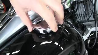 ハーレー 2018 ガソリンキャップは右側 ファットボーイ Harley Davidson Fuel Tank Cap