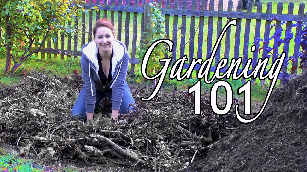 Hugelkultur p.2: Building a Self-watering Raised Bed - Building a ...