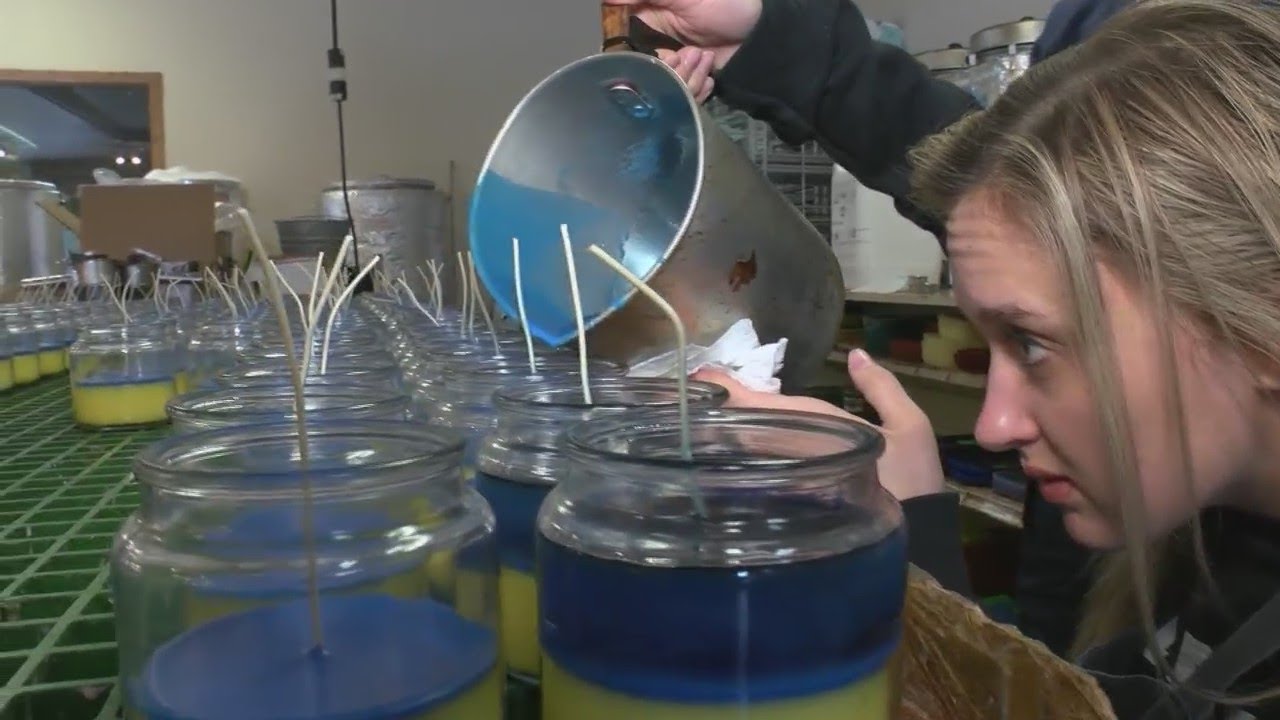 Door County Candle Company "Ukraine Candle" fundraiser a huge success