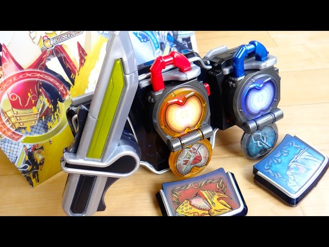 BANDAI - 良品　劇場版　仮面ライダー鎧武　DX金＆銀のリンゴロックシード　マルス DX金&銀のリンゴロックシード 仮面ライダーマルス&冠(カムロ