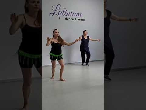 Elly Ta3bna Snen Fe Hwah Bellydance