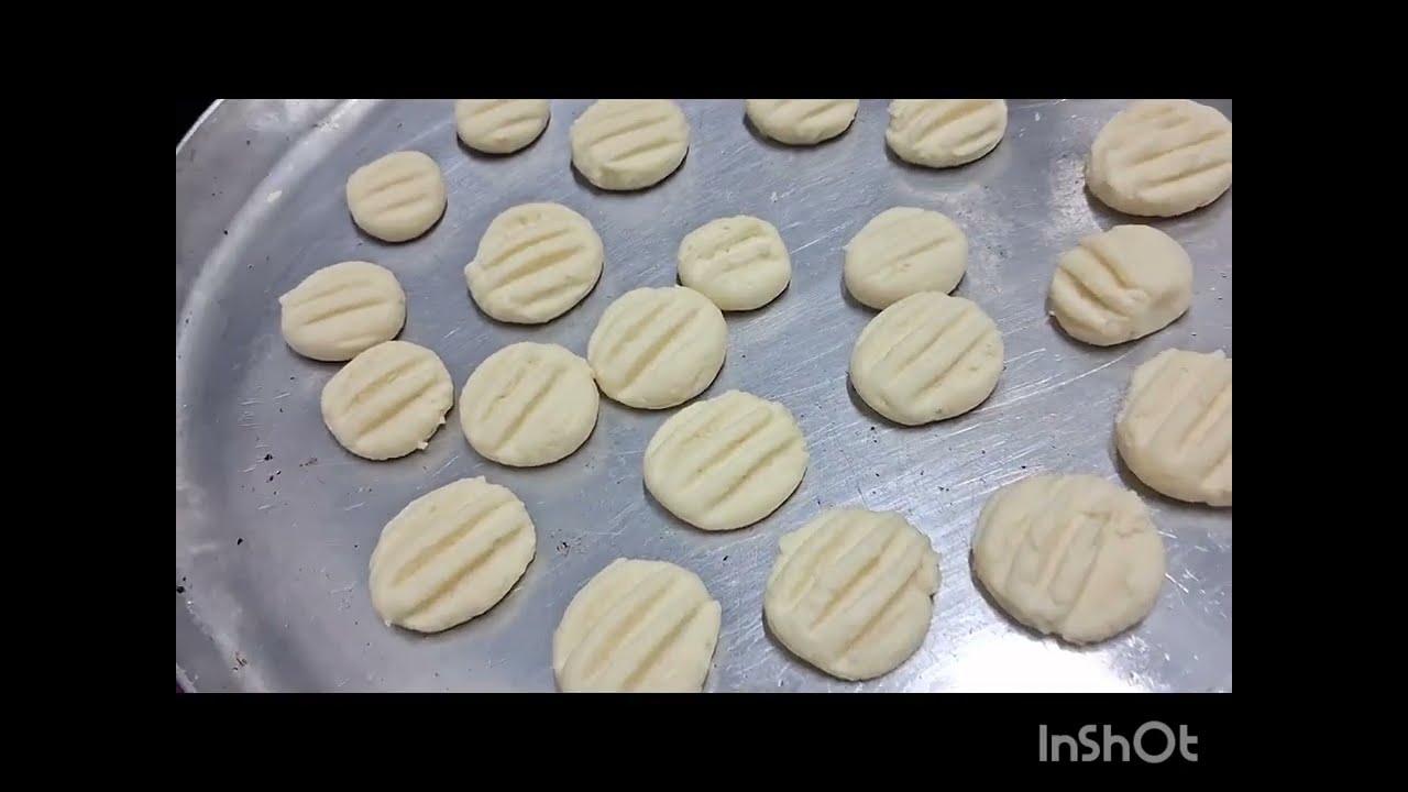 الناس كلها بتحضر لرمضان وانا بعمل الغريبه طريقة عمل نجاحها جدا للغريبه 👍