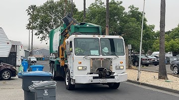Peterbilt 320 Split Labrie Automizer Garbage Truck